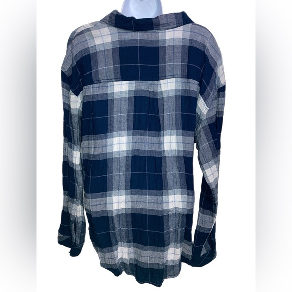 a.n.a. Blue Plaid Flannel Pullover LS Top Relaxed M Lightweight E4344 - Picture 2 of 6